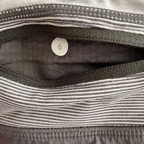 LULULEMON Speed Running Shorts Inner Liner Grey White 6 - Picture 3 of 5